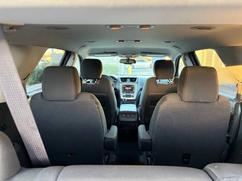 2015 GMC Acadia SLE-2