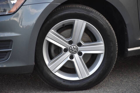 2017 Volkswagen Golf TSI SE