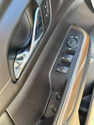 2019 GMC Acadia SLE-2