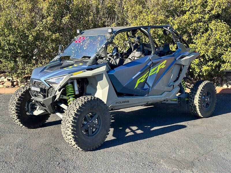 2022 Polaris Razor