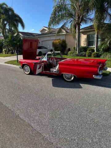 1957 Ford Thunderbird