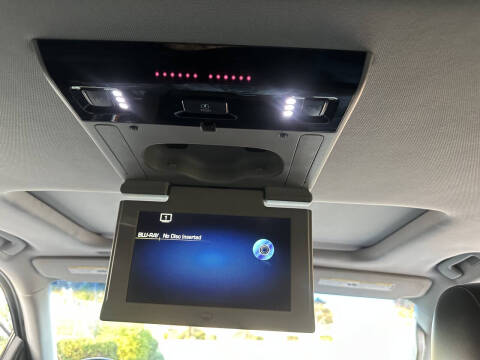 2016 Cadillac Escalade Luxury Collection