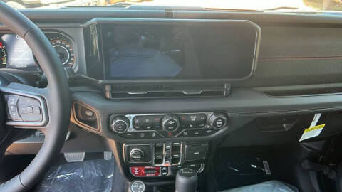 2025 Jeep Gladiator Rubicon X