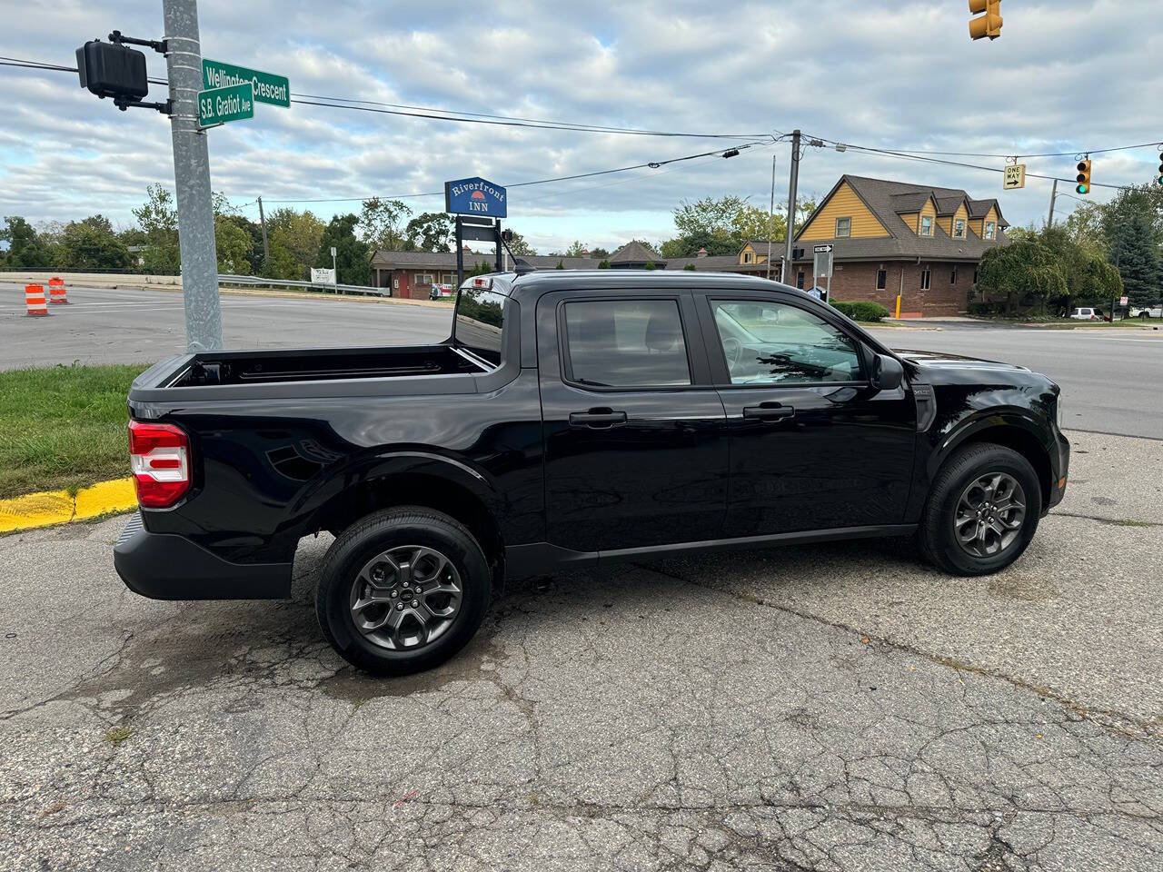 2024 Ford Maverick for sale at ONE PRICE AUTO in Mount Clemens, MI