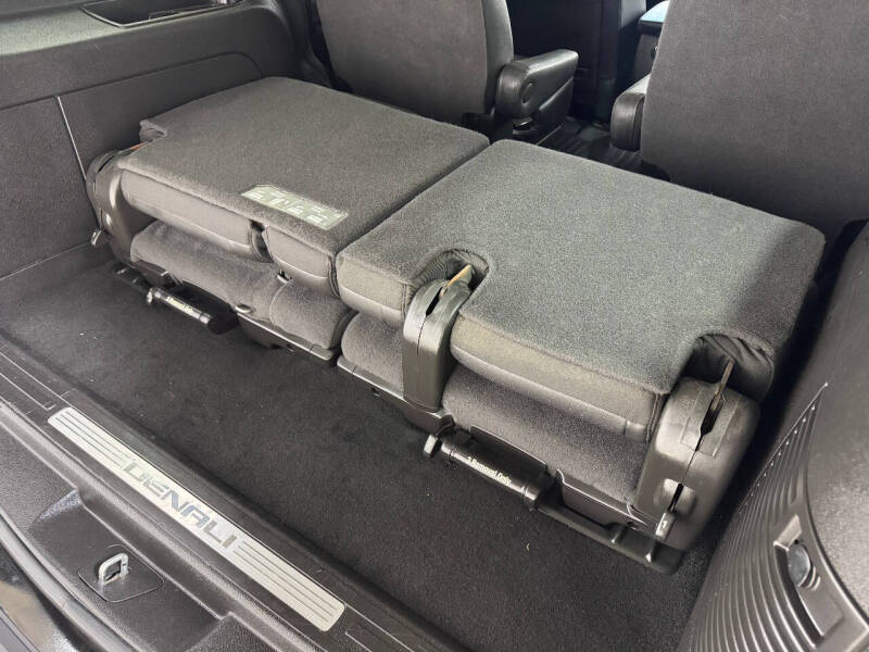 2011 GMC Yukon Denali