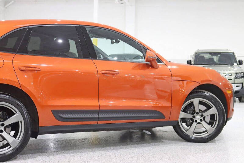 2025 Porsche Macan