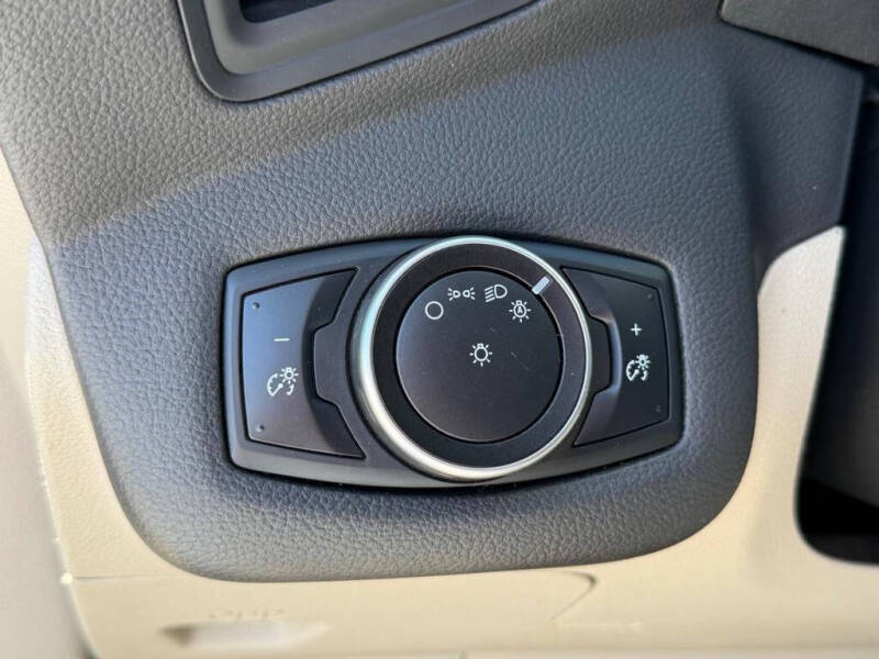 2016 Ford C-MAX Hybrid SE
