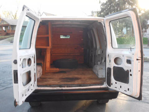 2006 Ford E-Series E-250