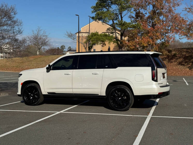 2023 Cadillac Escalade ESV Sport