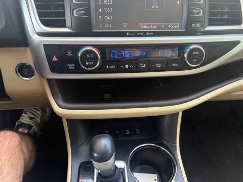 2017 Toyota Highlander XLE