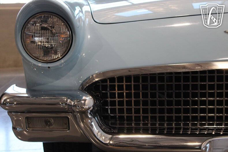 1957 Ford Thunderbird