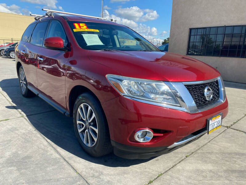 2015 Nissan Pathfinder for sale at Super Car Sales Inc. - Ceres in Ceres CA