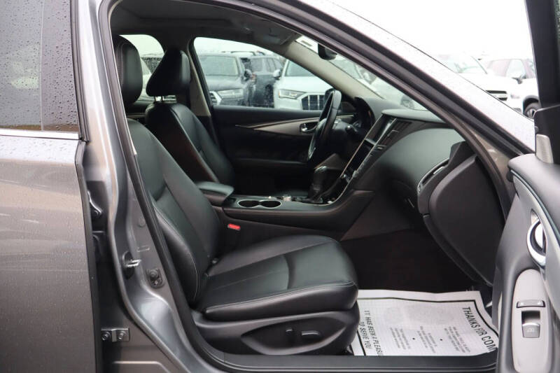 2022 Infiniti Q50 Luxe