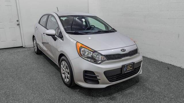 2016 Kia Rio 5-Door LX