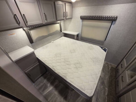 2021 Thor Motor Coach Quantum