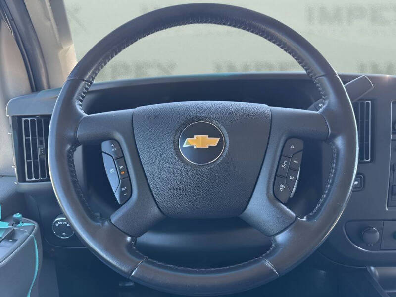 2023 Chevrolet Express 2500