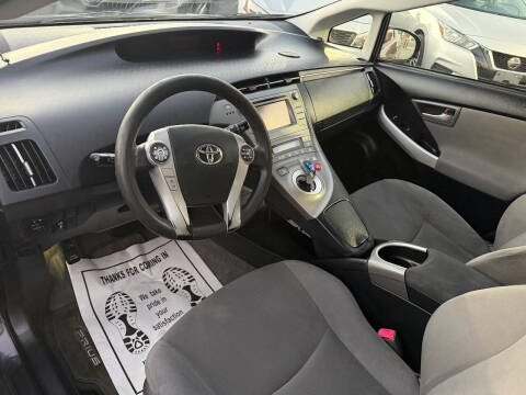 2012 Toyota Prius Two