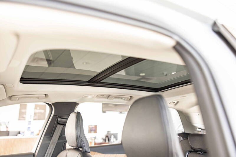 2025 Volvo XC90 B6 Plus Bright Theme 7P