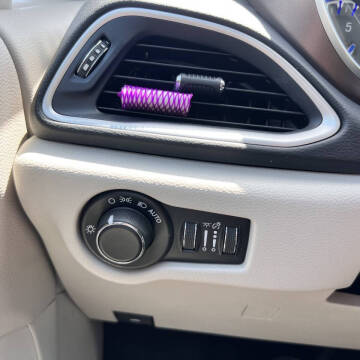 2017 Chrysler Pacifica Touring