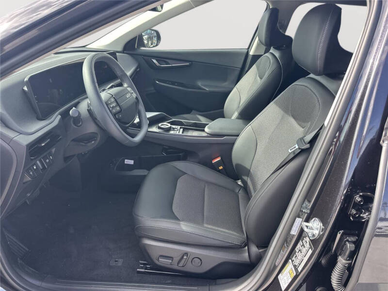 2025 Kia EV6 Light Long Range