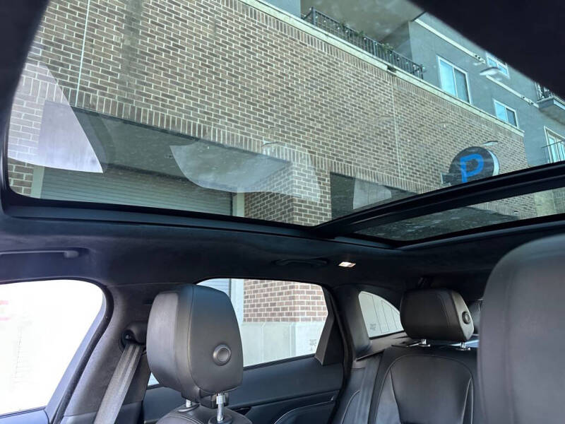 2019 Jaguar F-PACE 25t Premium