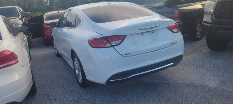 2015 Chrysler 200 Limited