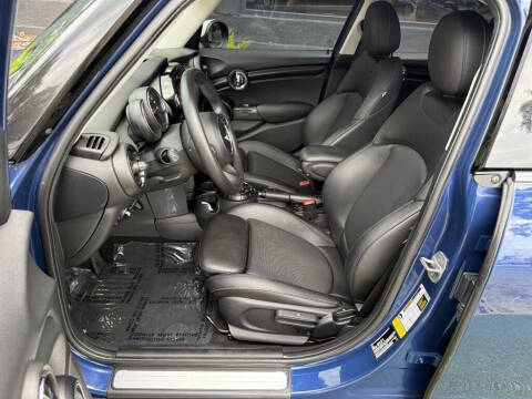 2016 MINI Hardtop 4 Door Cooper