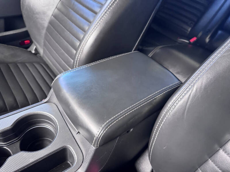 2013 Dodge Challenger R/T Plus