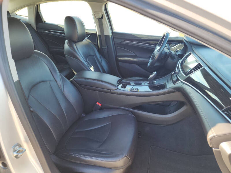 2017 Buick LaCrosse Essence