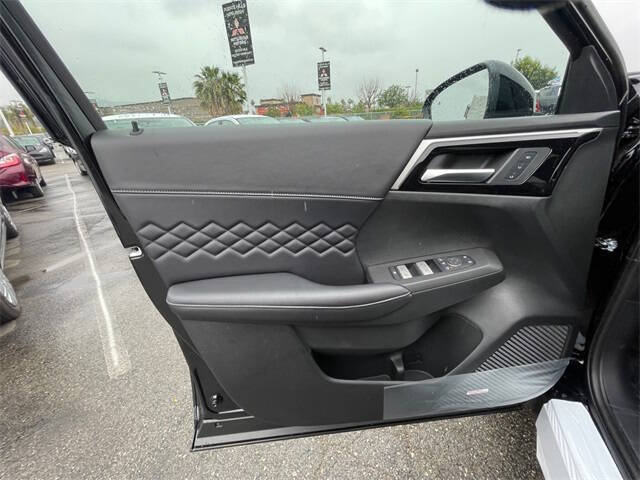 2025 Mitsubishi Outlander PHEV SEL Black Edition