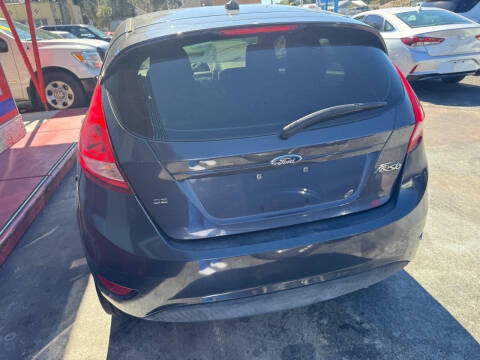 2012 Ford Fiesta SE