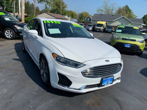2019 Ford Fusion for sale at DISCOVER AUTO SALES in Racine WI