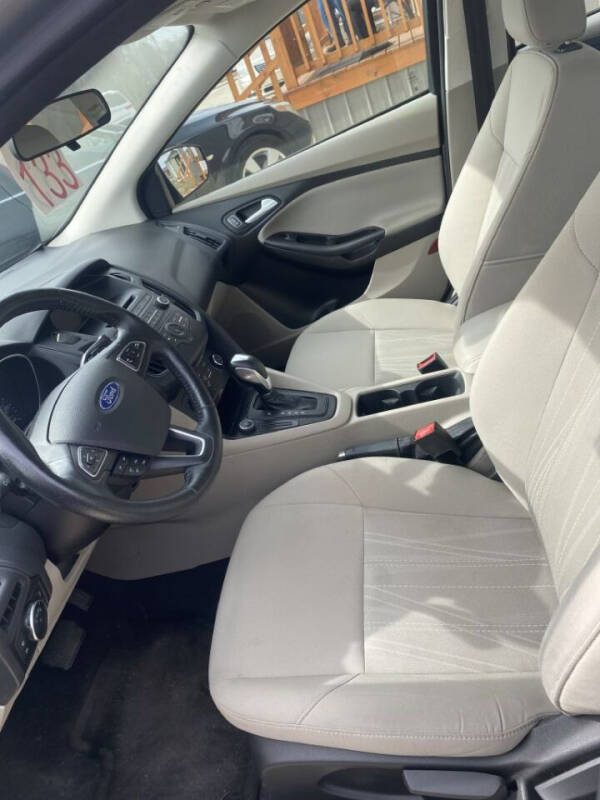 2015 Ford Focus SE