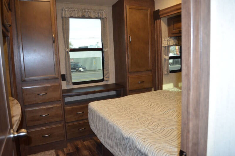 2019 Forest River Sierra