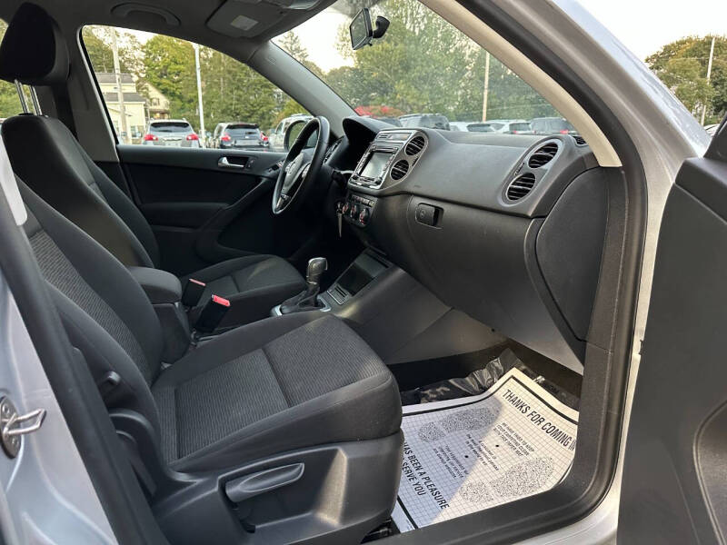 2015 Volkswagen Tiguan S