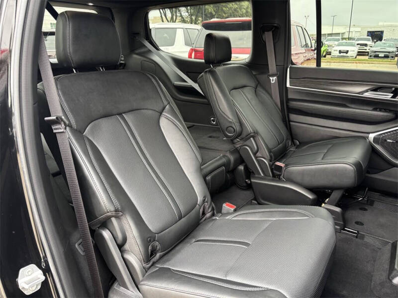 2023 Jeep Wagoneer Series II