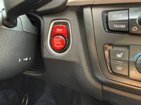 2015 BMW 3 Series 320i
