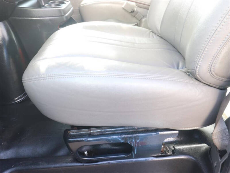 2022 GMC Savana 3500