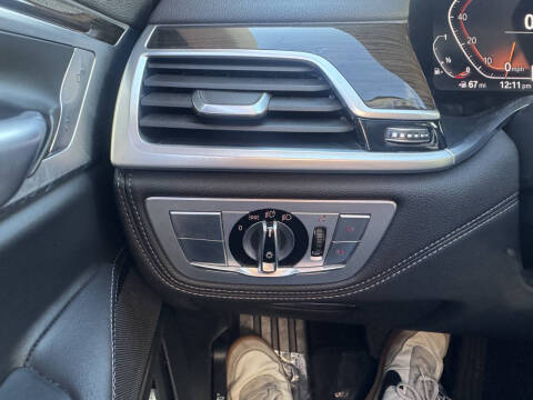 2020 BMW 7 Series 740i