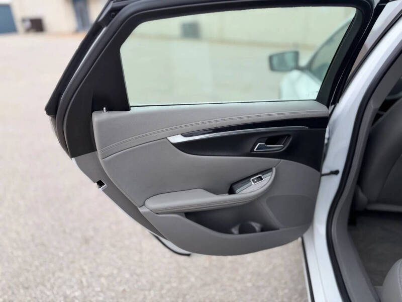 2018 Chevrolet Impala LT