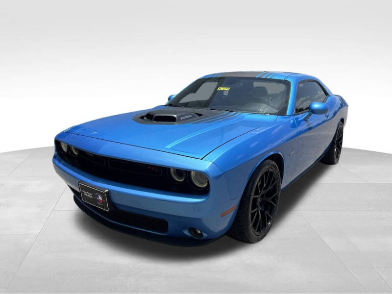 2015 Dodge Challenger R/T Shaker
