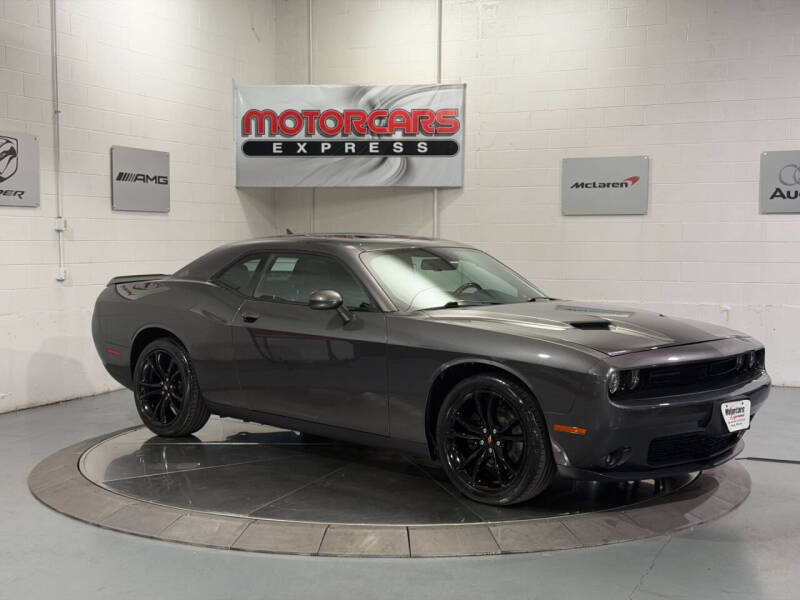 2018 Dodge Challenger SXT Plus
