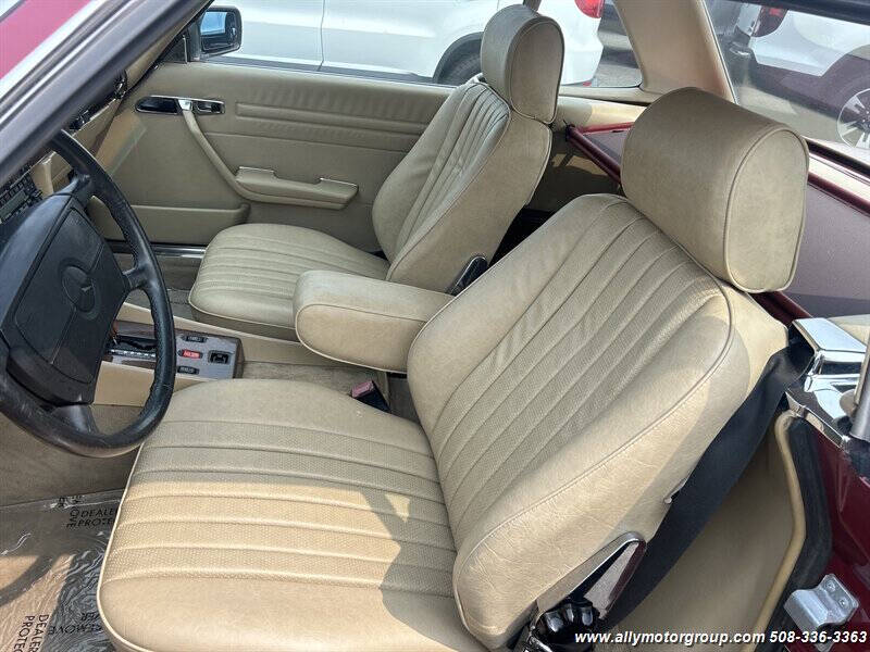 1989 Mercedes-Benz 560-Class 560 SL