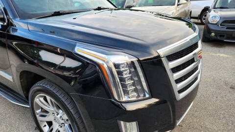 2015 Cadillac Escalade ESV Luxury