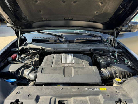 2023 Land Rover Defender 110 V8