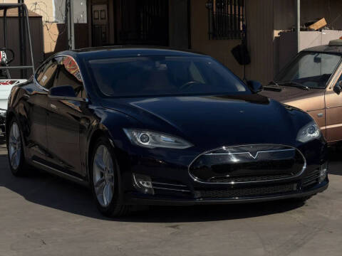 2013 Tesla Model S Performance