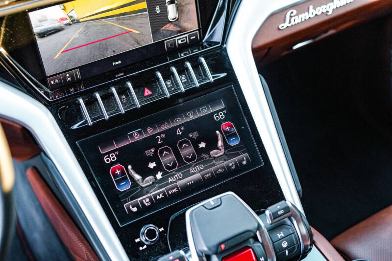 2020 Lamborghini Urus