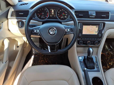 2018 Volkswagen Passat 2.0T SEL Premium