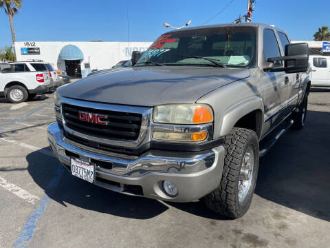 2003 GMC Sierra 2500HD for sale at ANYTIME 2BUY AUTO LLC in Oceanside CA