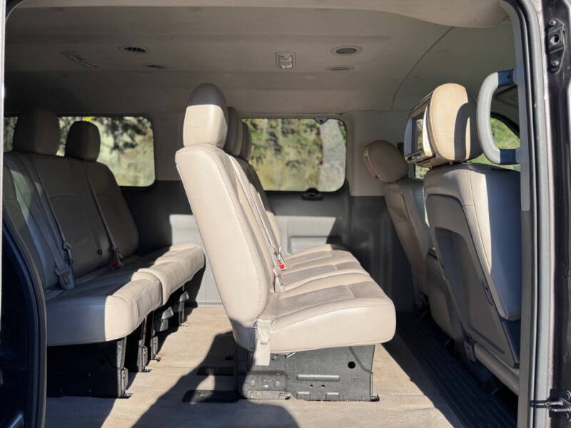 2016 Nissan NV 3500 HD SL